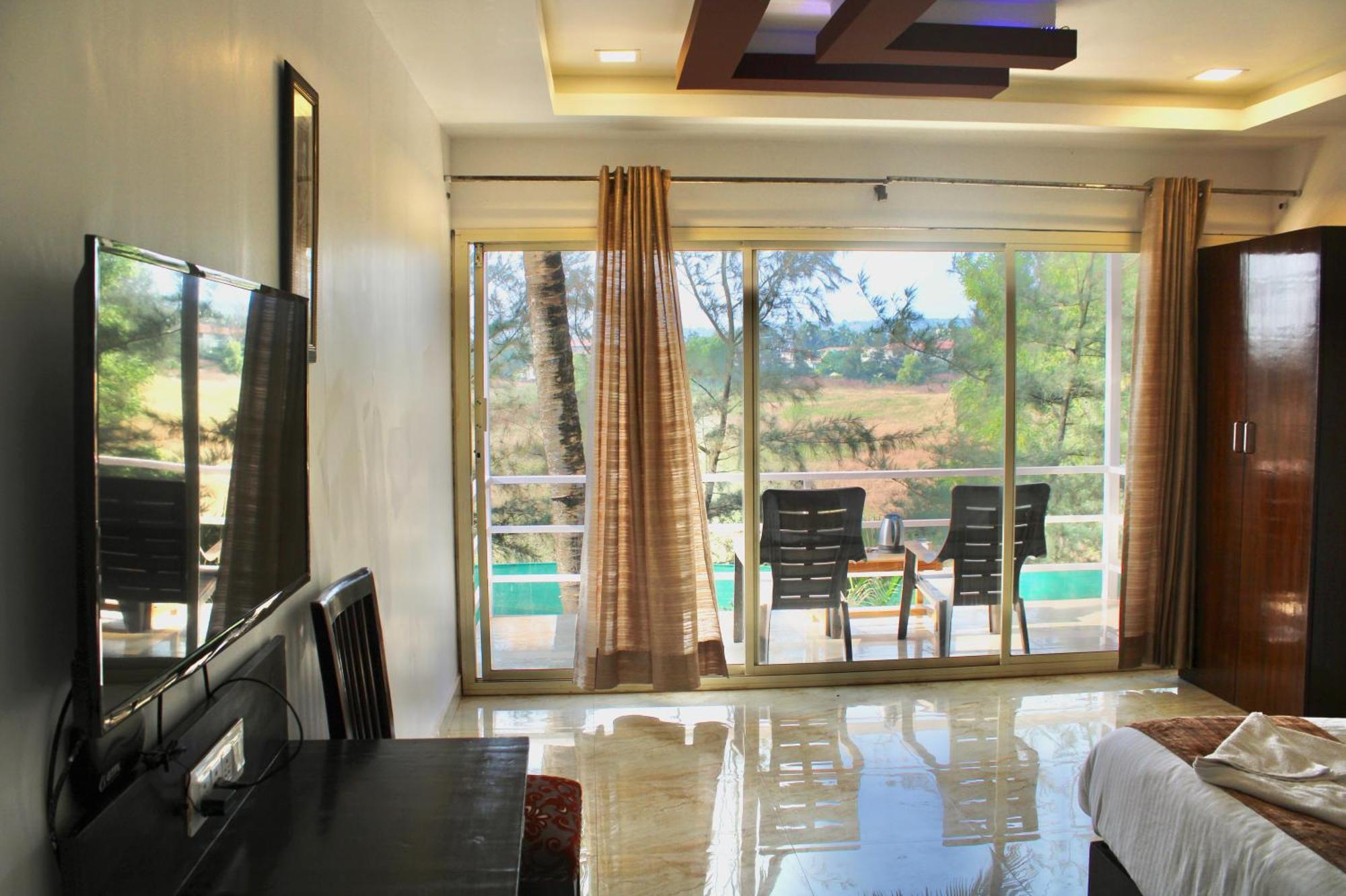 Arabian Sea Beach Resort Morjim Exterior photo