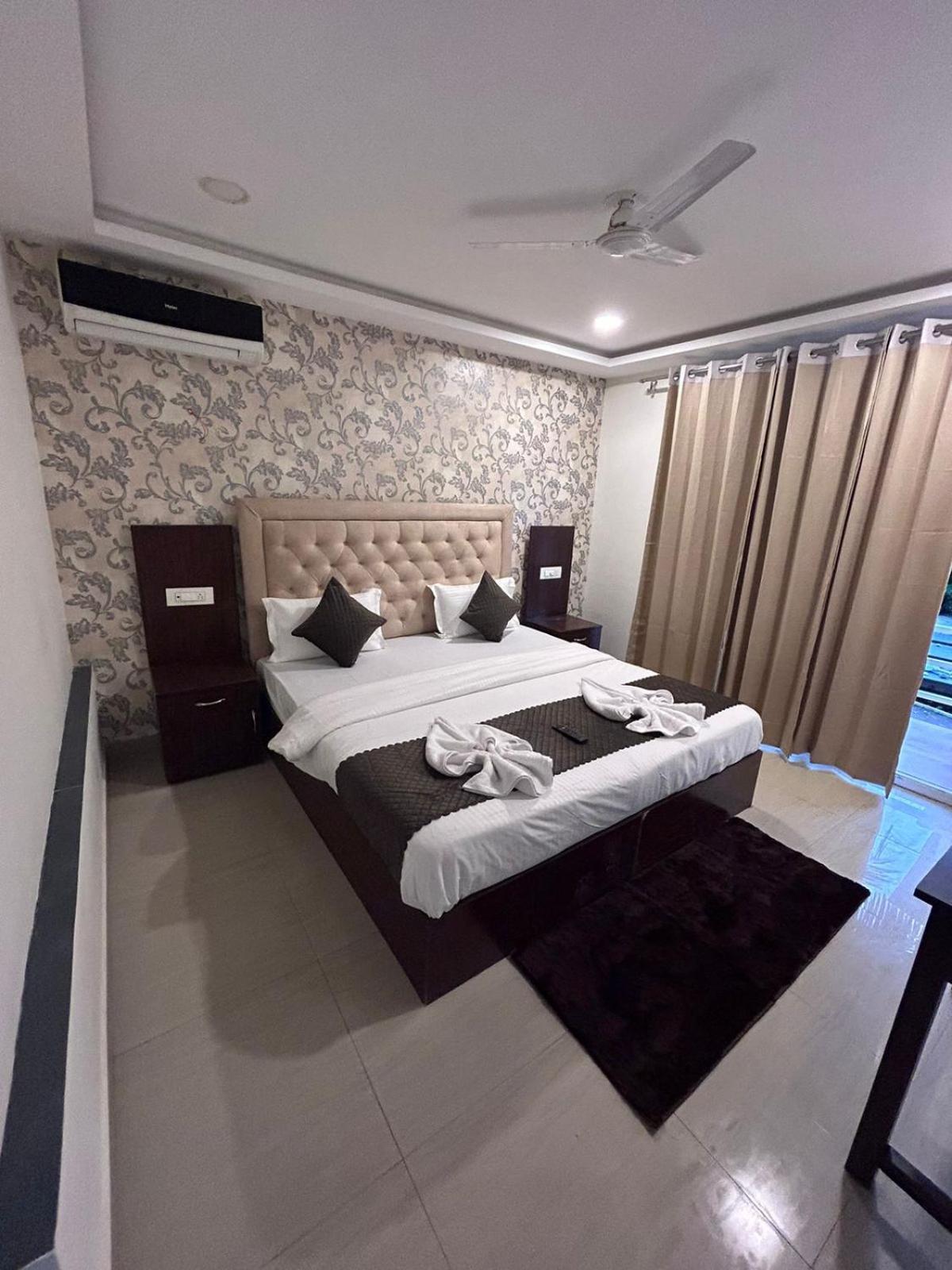 Arabian Sea Beach Resort Morjim Exterior photo