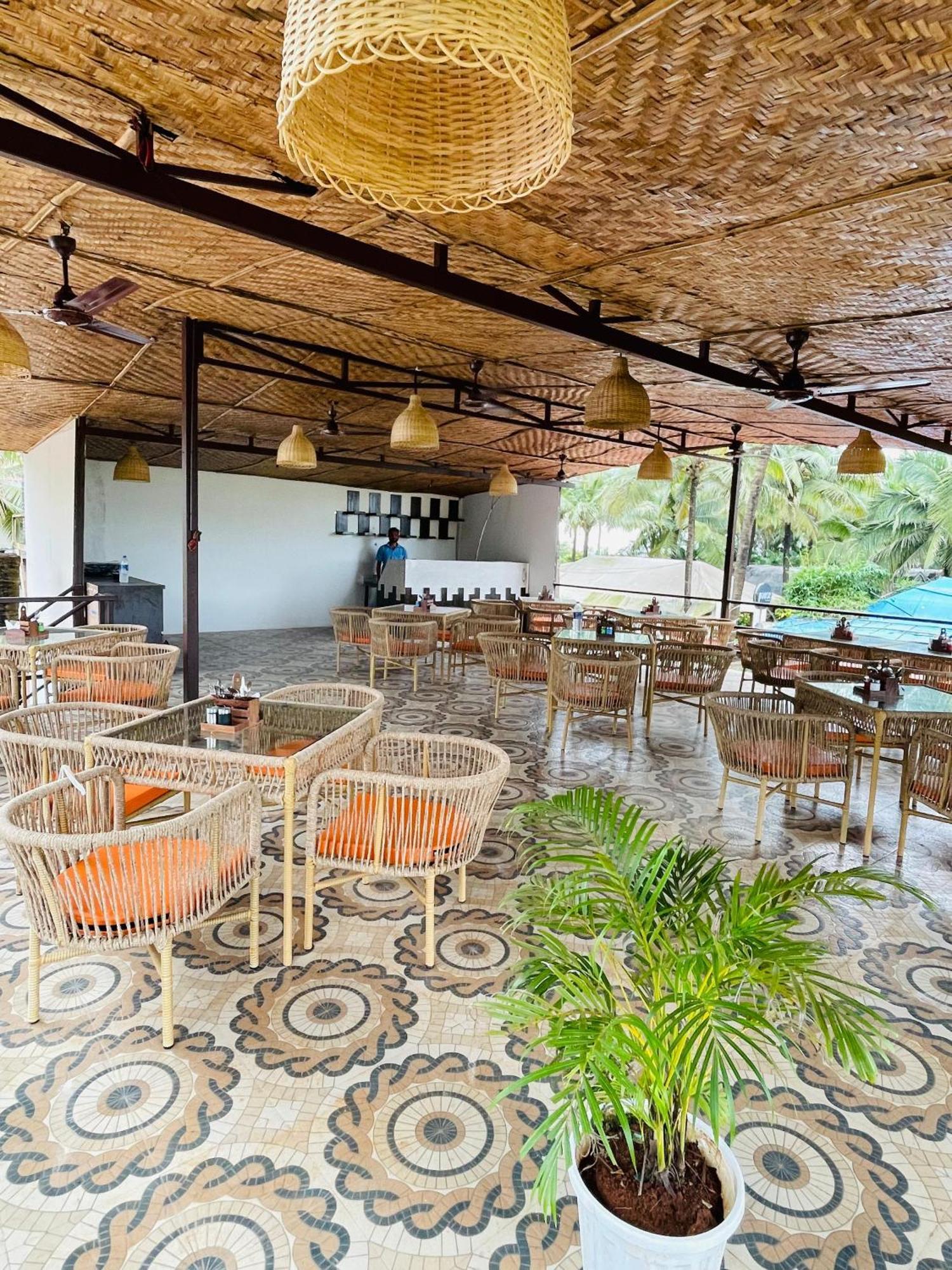 Arabian Sea Beach Resort Morjim Exterior photo